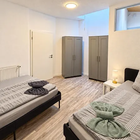 Praktische Und Geräumige In Für Gruppen&monteure Apartment *